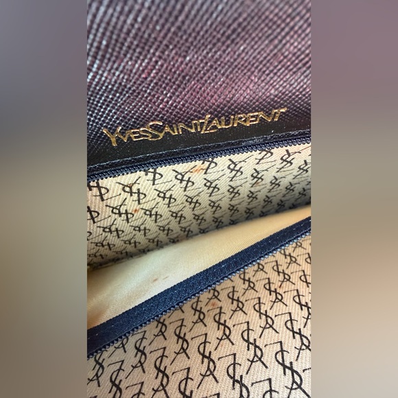 Yves Saint Laurent Black Leather Envelope Clutch - Vintage - Picture 7 of 13